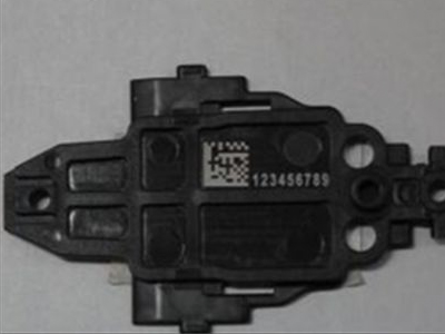 光纖打標(biāo)應(yīng)用實(shí)例-汽車(chē)、手機(jī)部件打二維碼